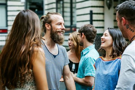 Meet New People, Talk & Make Friends .